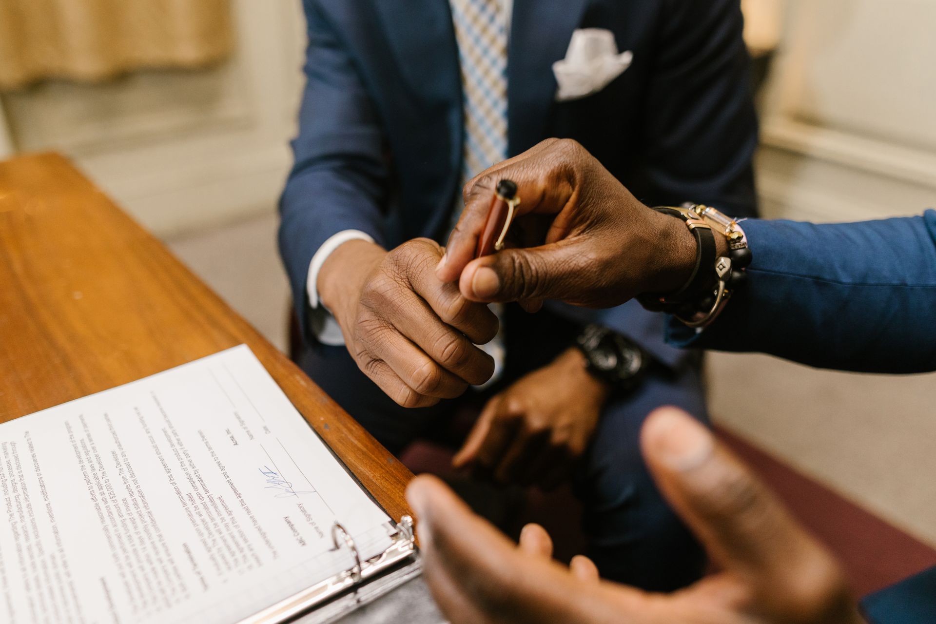 Signature d'un contrat de prêt professionnel
